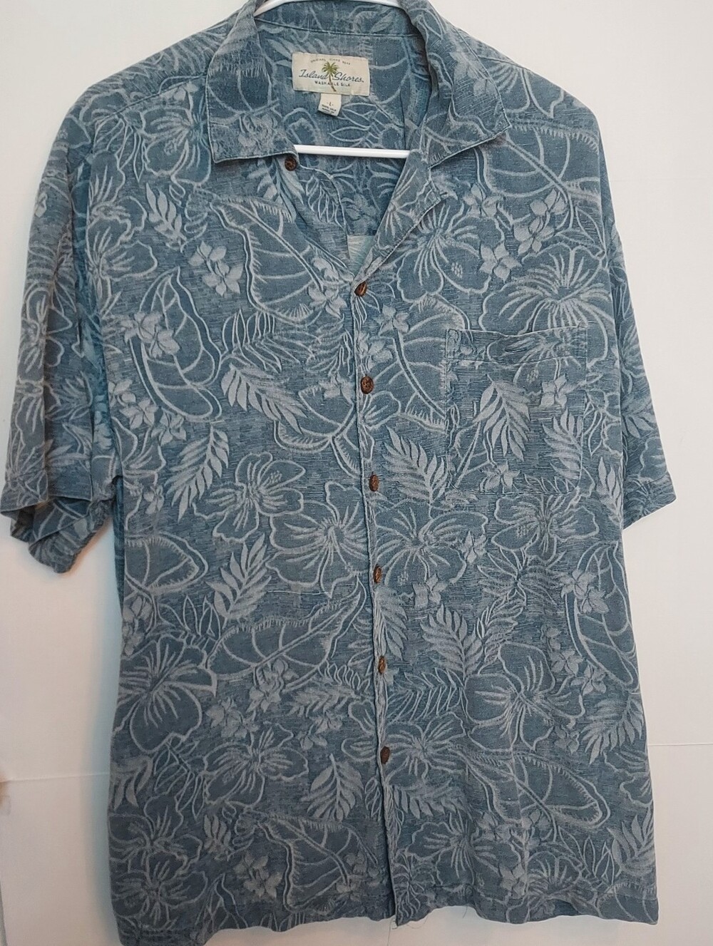 Men's Blue Floral Button-Up Shirt Size Large 100%Silk